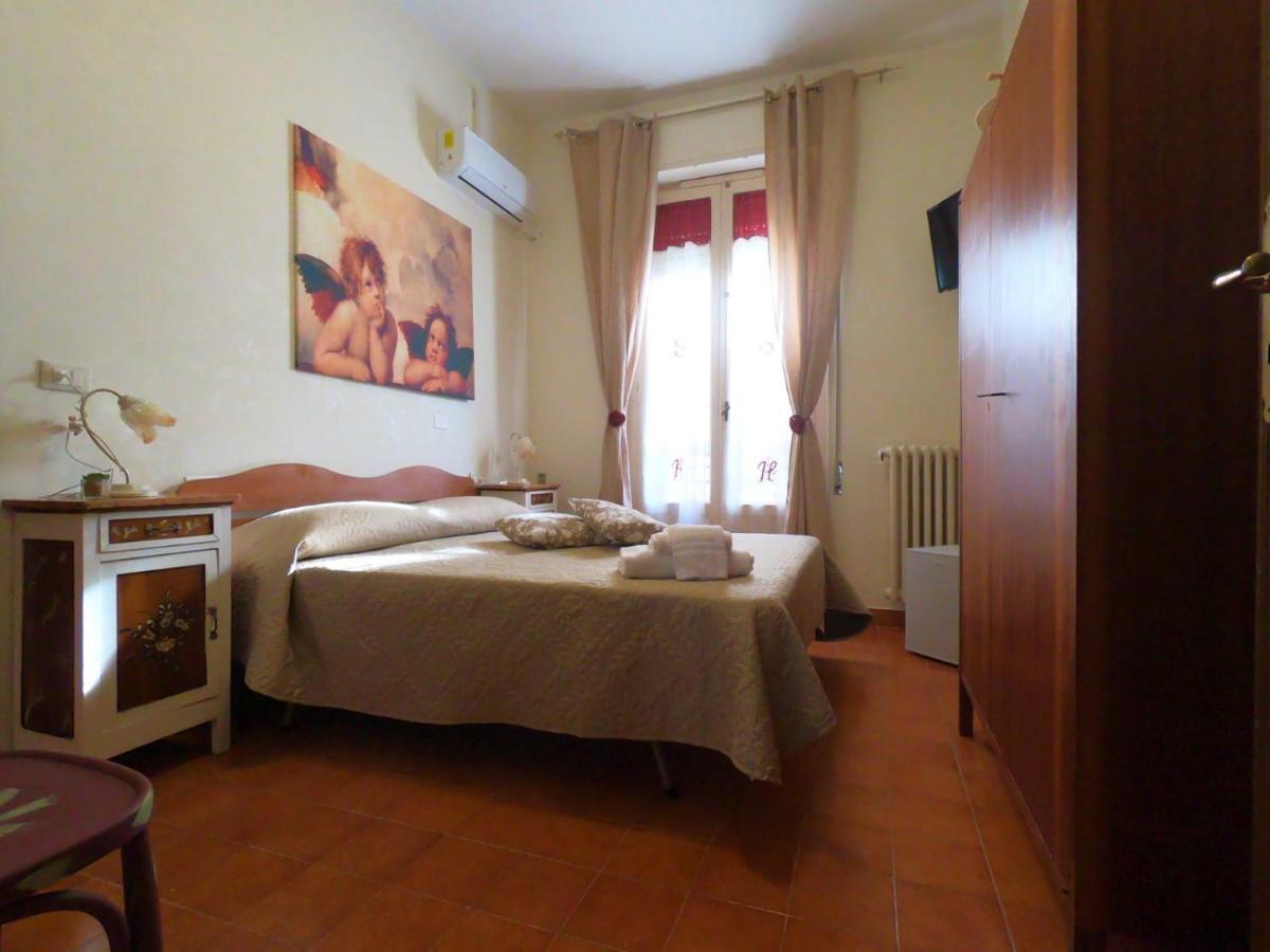 Le Stanze Di Ricci - Affittacamere Low Cost Lesina Buitenkant foto