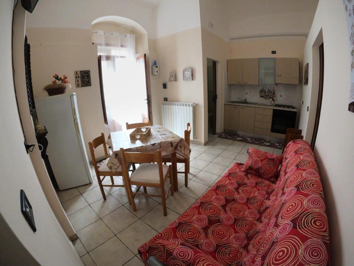 Le Stanze Di Ricci - Affittacamere Low Cost Lesina Buitenkant foto