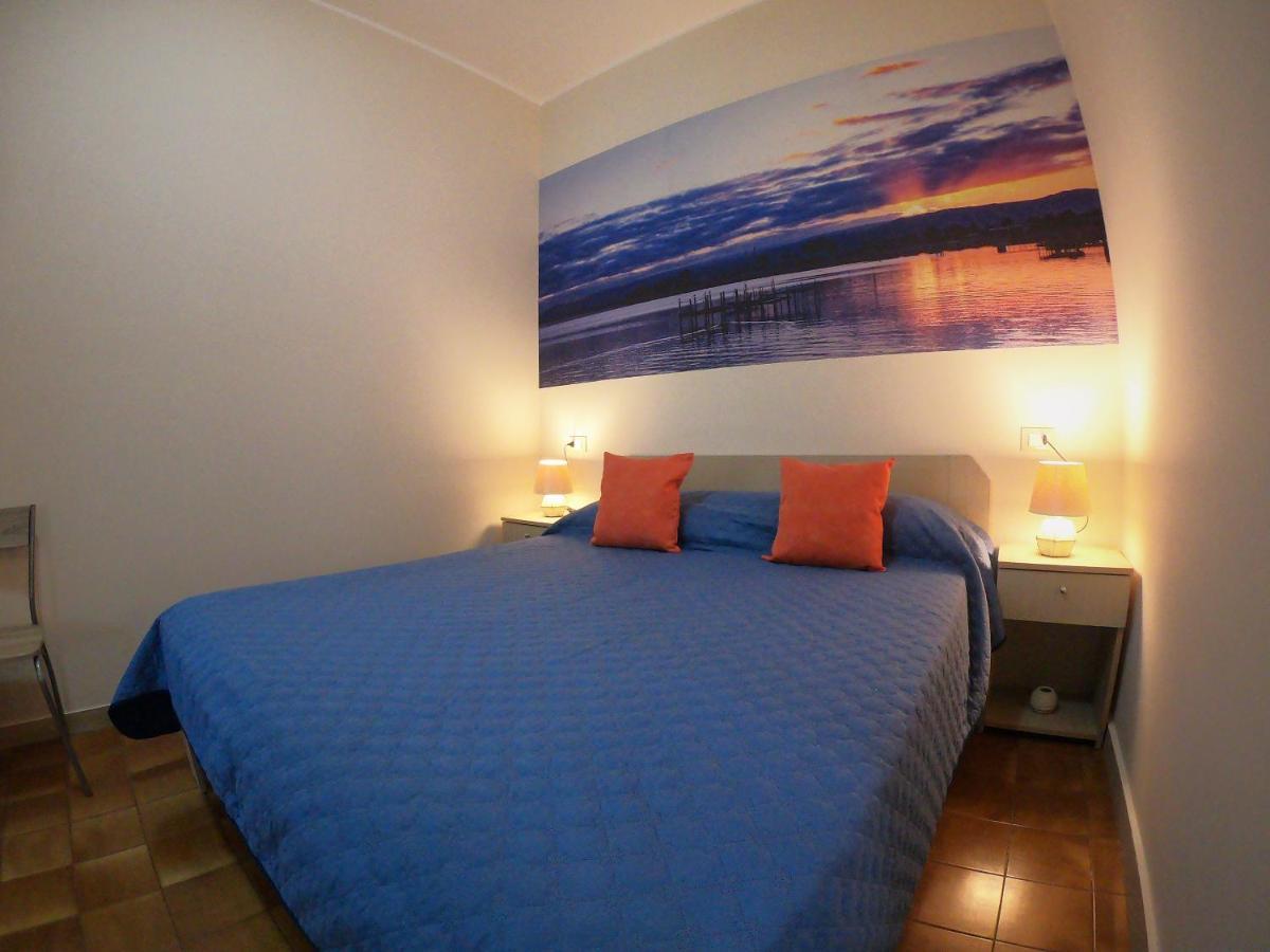 Le Stanze Di Ricci - Affittacamere Low Cost Lesina Buitenkant foto