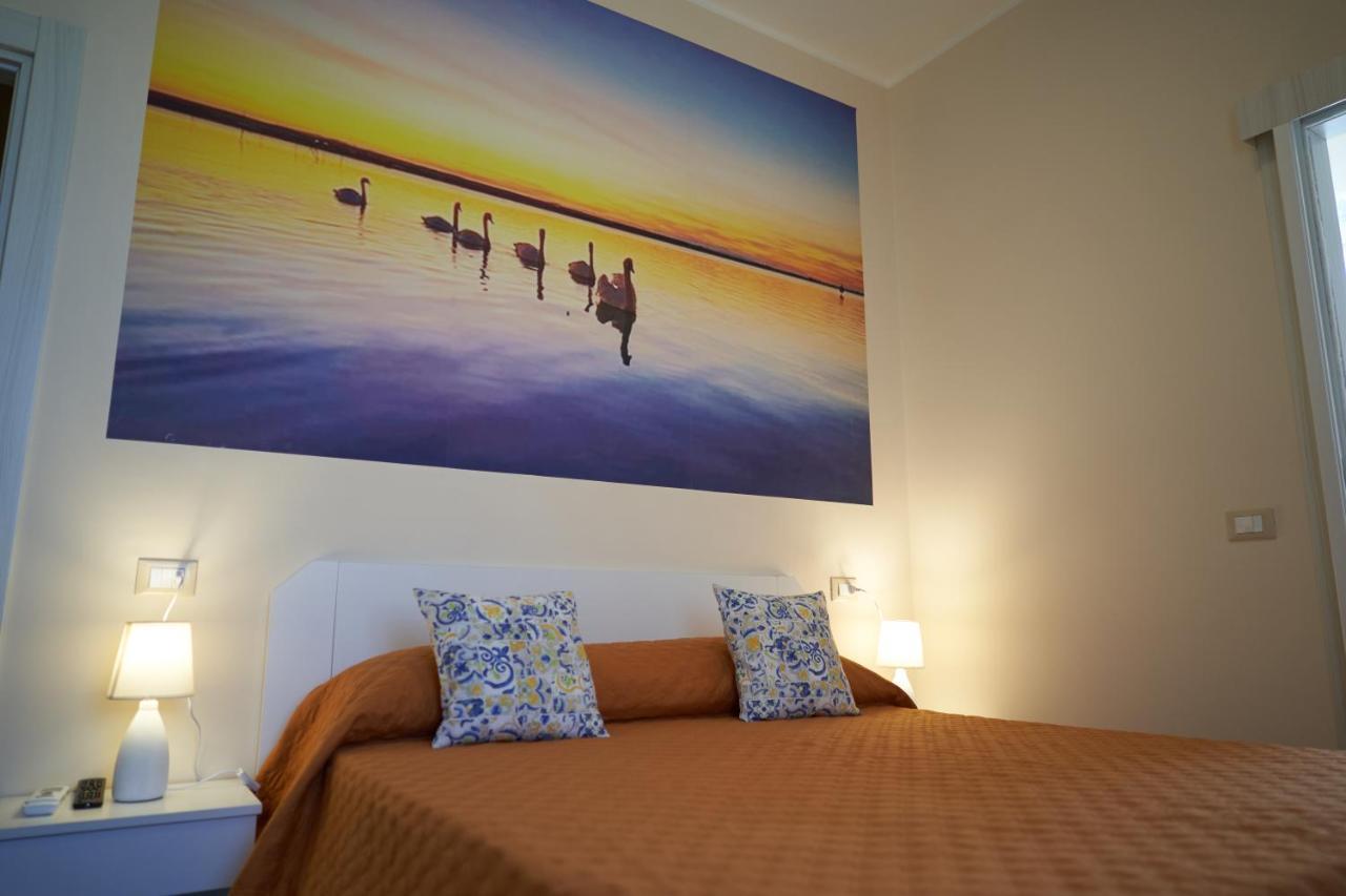 Le Stanze Di Ricci - Affittacamere Low Cost Lesina Buitenkant foto